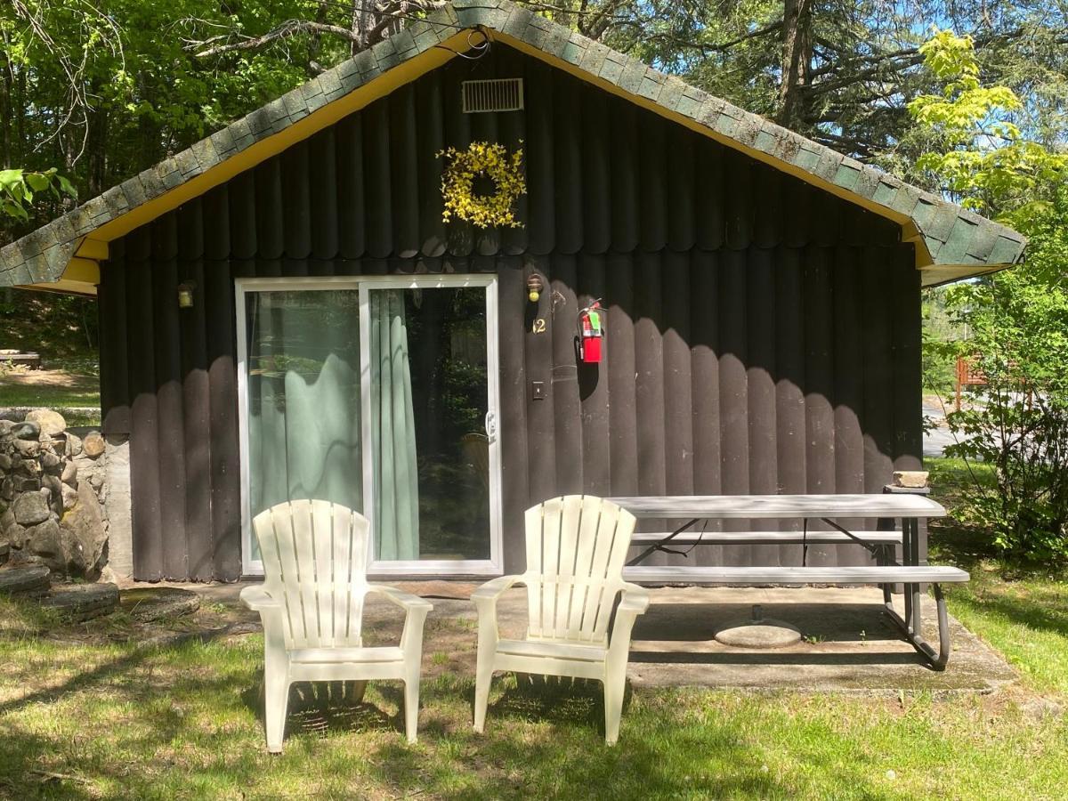 Amber Lantern Two-Bedroom Cottage Lac George Extérieur photo